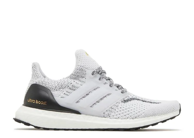 Adidas WMNS ULTRABOOST 5 DNA 'WHITE BLACK' sneakers, white