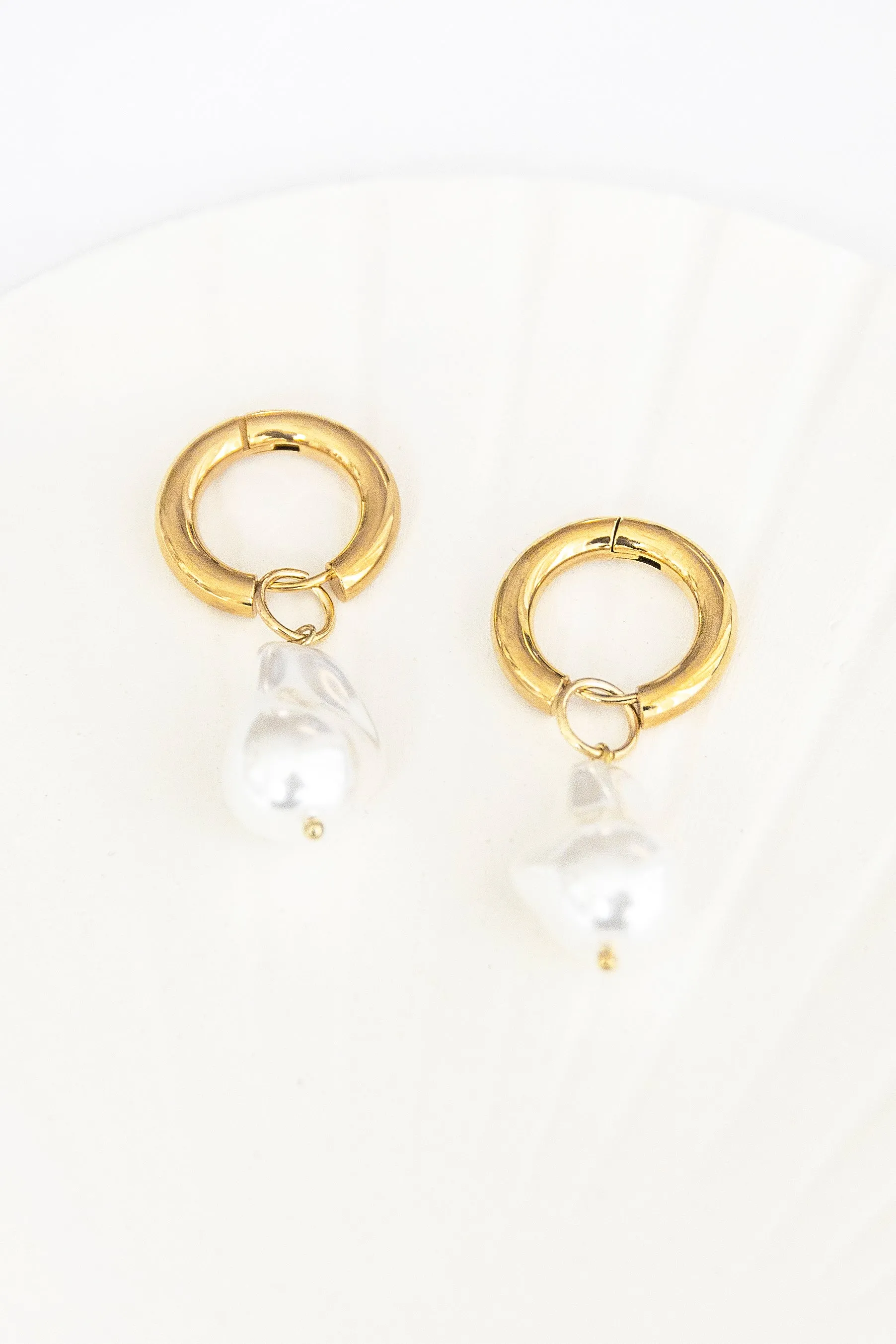 Amal Pearl Hoops