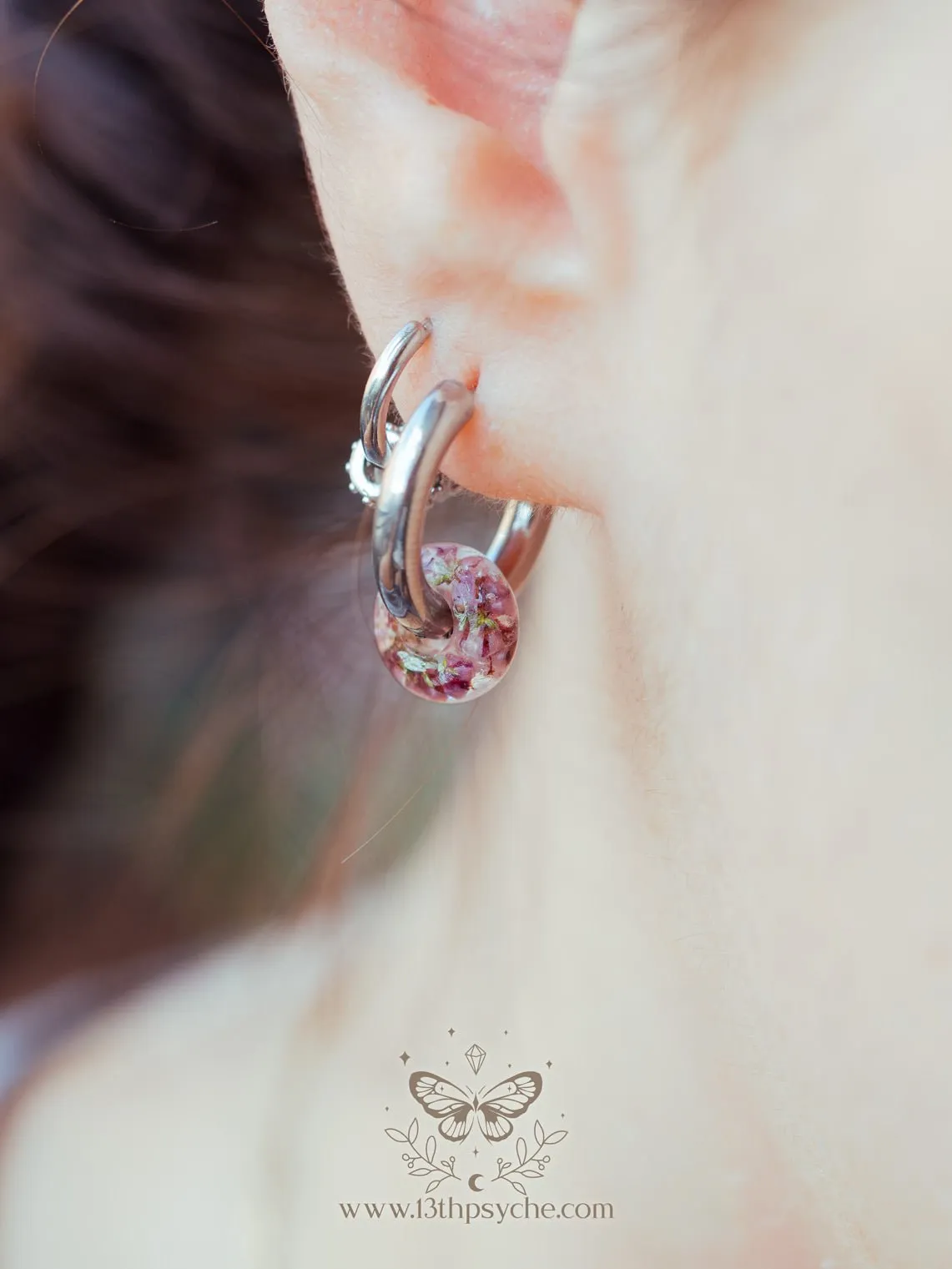 Chunky donut hoops with dried heather flower resin beads