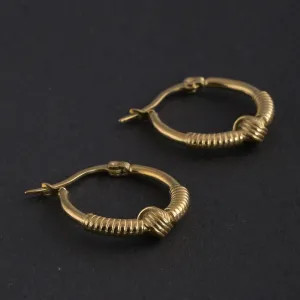 Classic Knotted Hoops