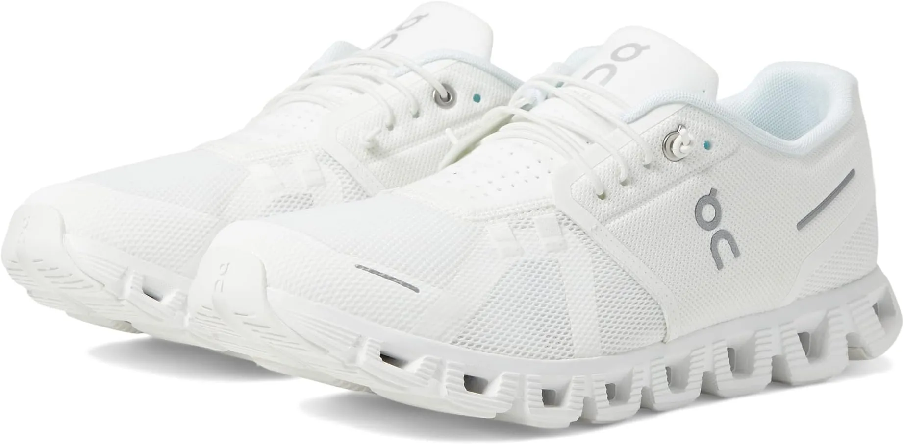 Cloud 5 On Sneakers in Undyed White/White