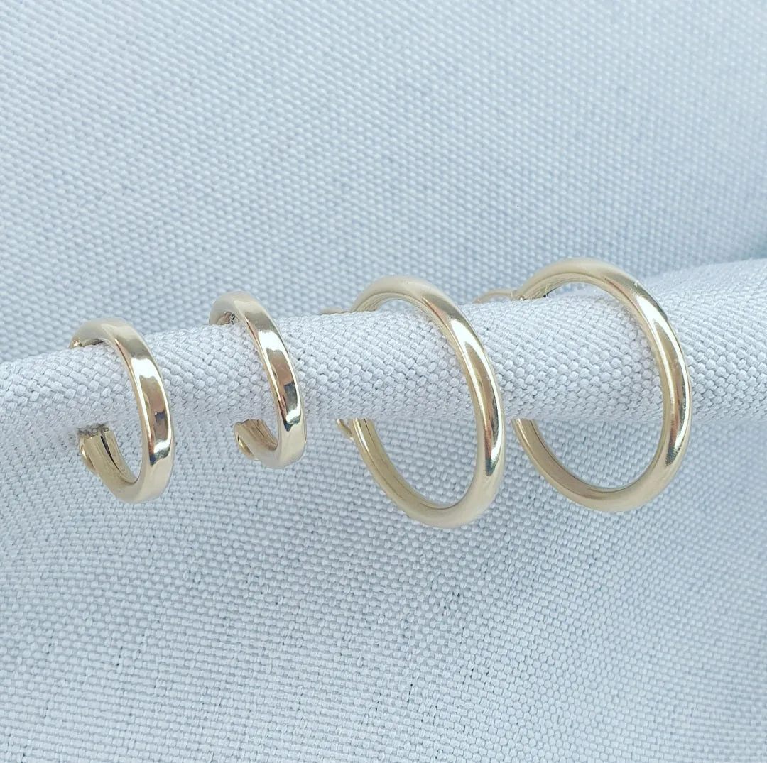 Gold Hoop Earrings Medium / Limitless Gold Hoops