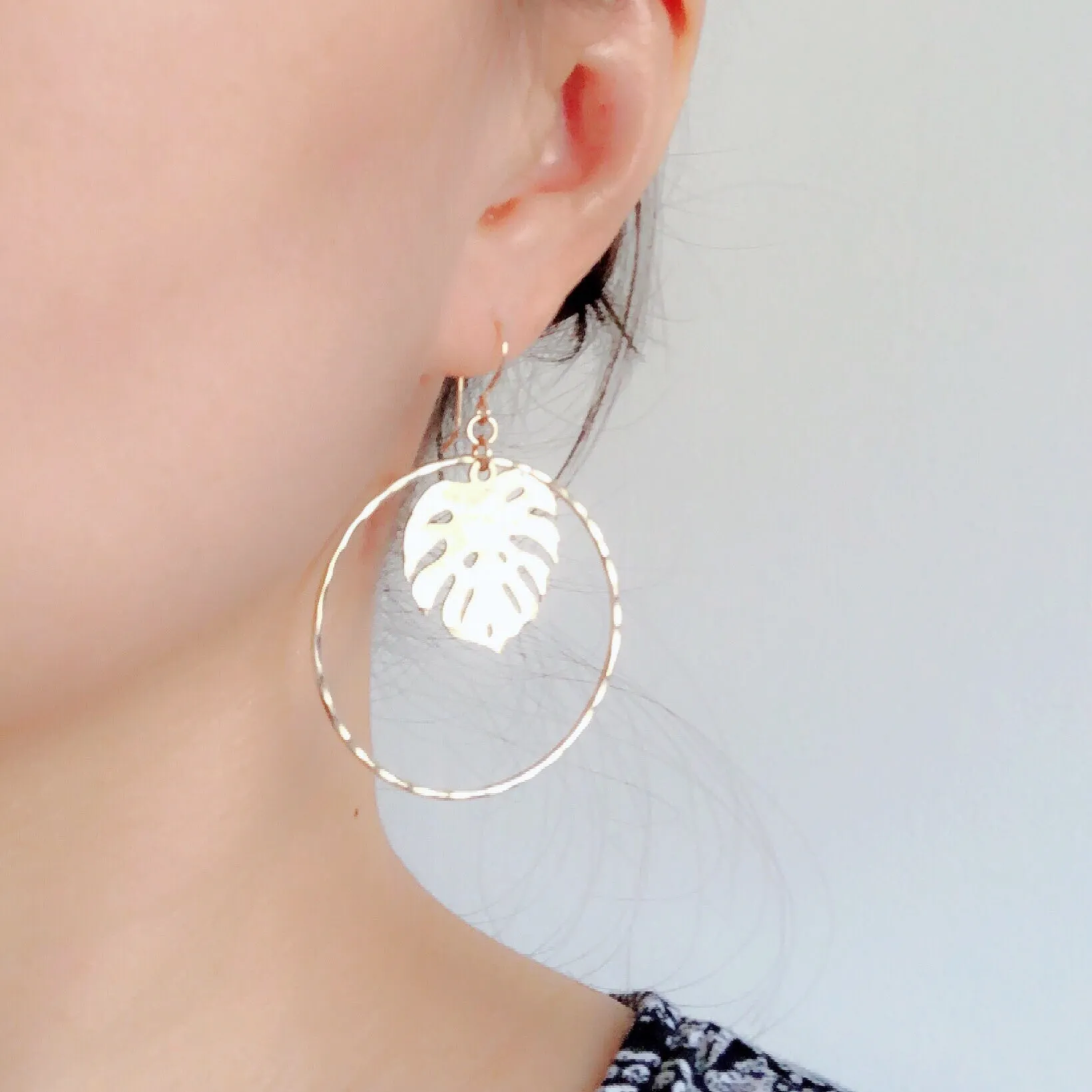 Large monstera hoops (E545)