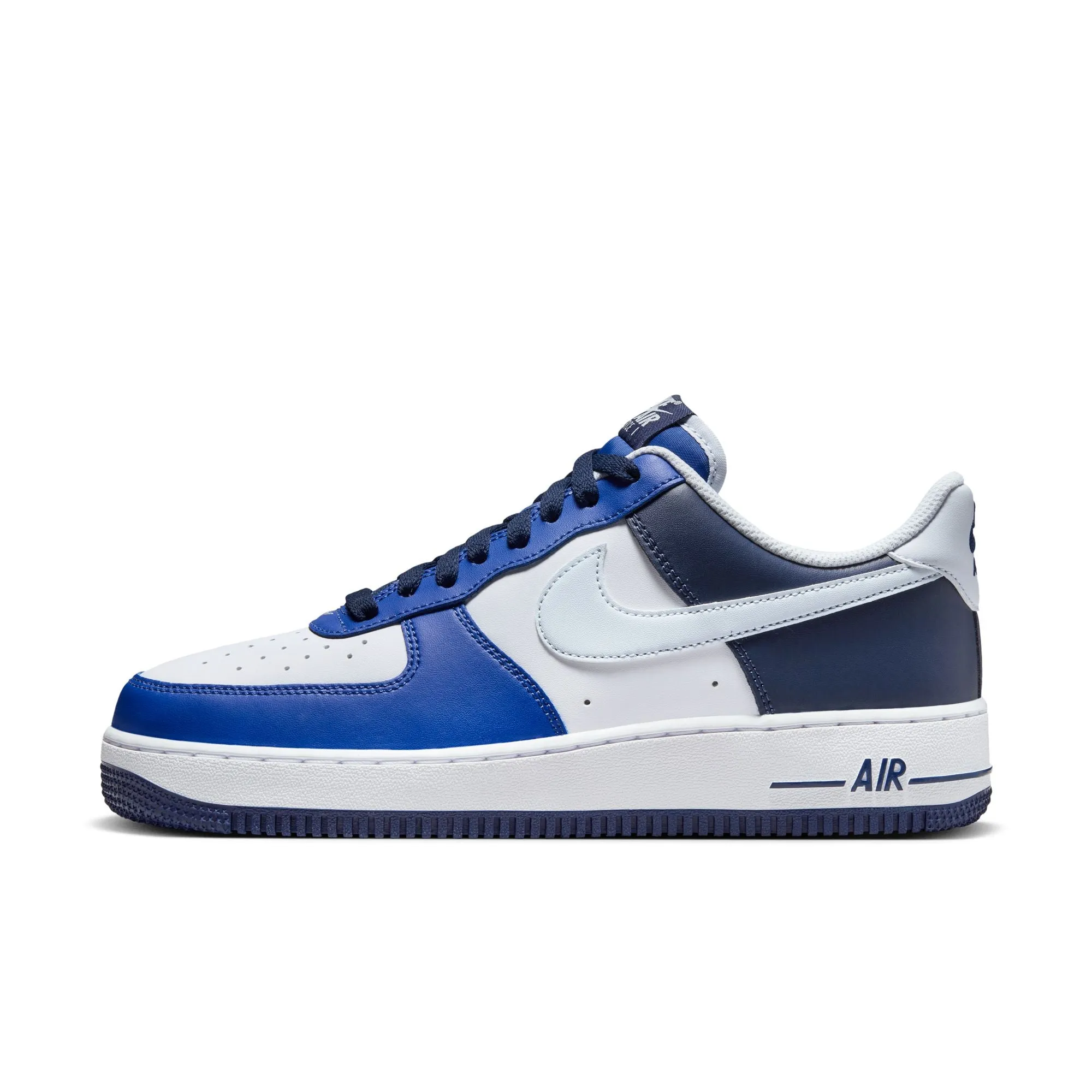 Nike Air Force 1 Low '07 LV8