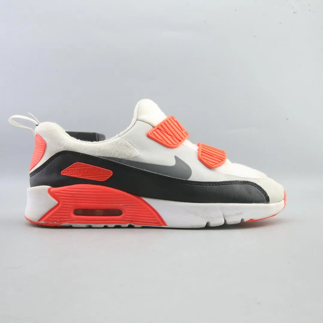 NIKE  AIR MAX 90 TINY LOW