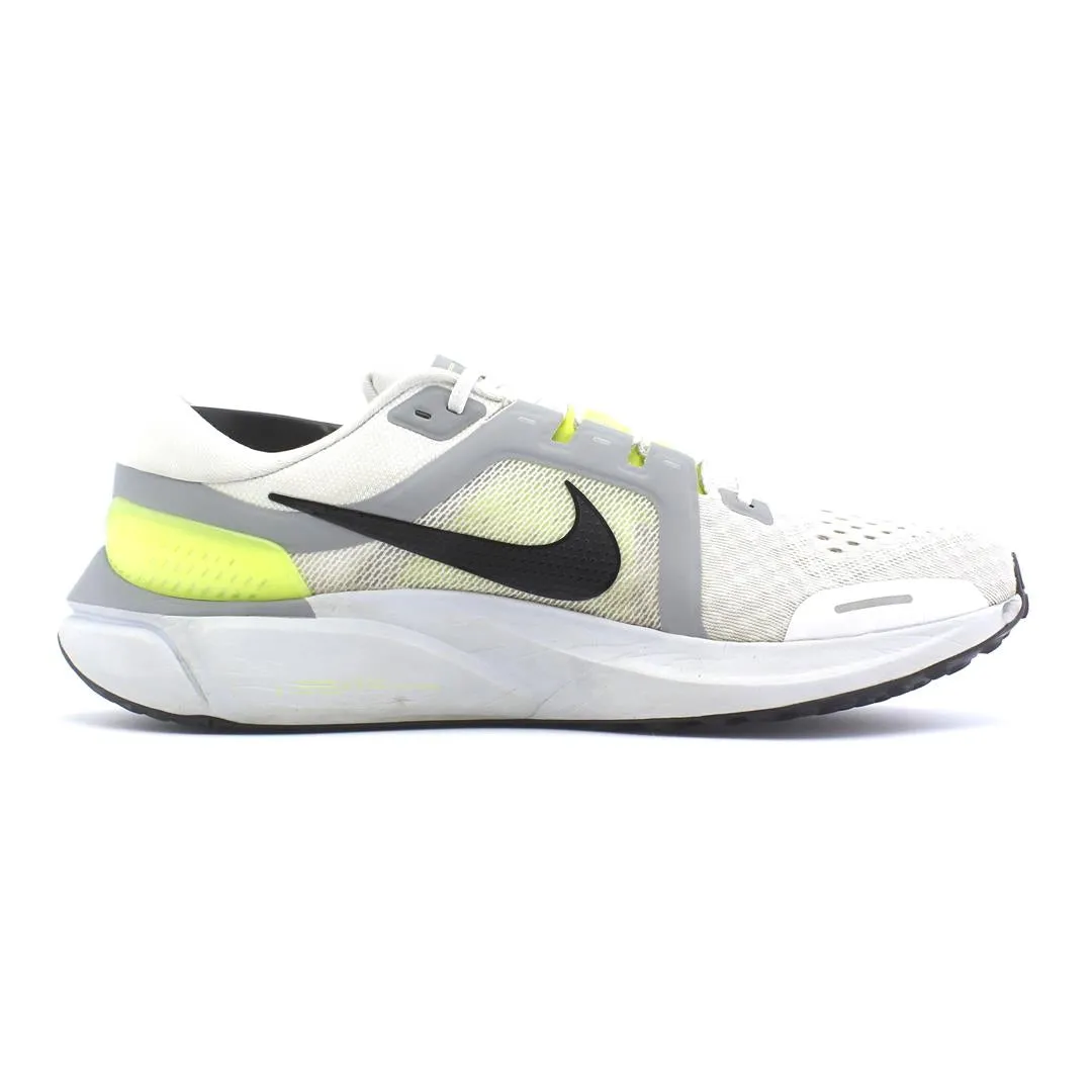 NIKE  AIR ZOOM VOMERO 16