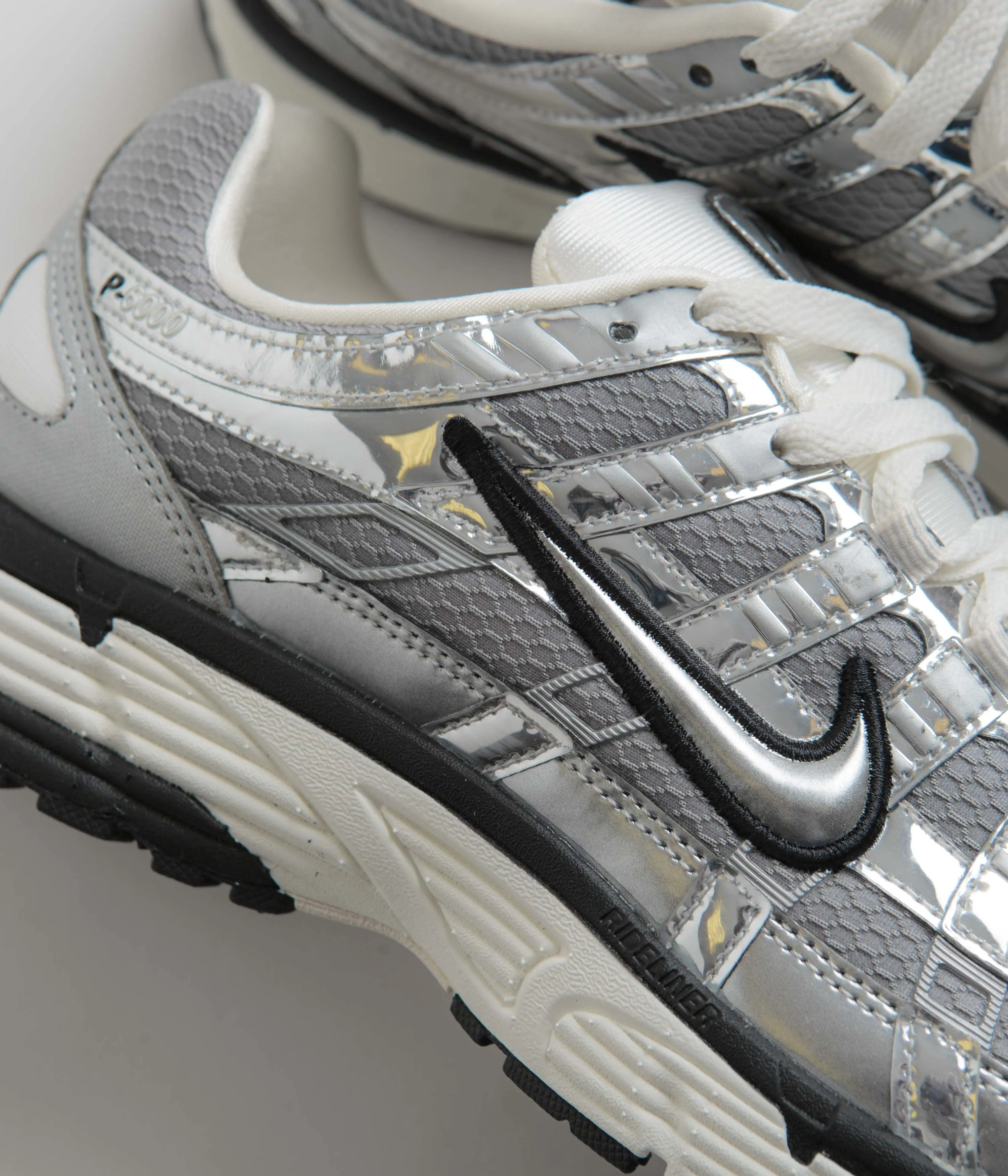 Nike P-6000 Shoes - Metallic Silver / Metallic Silver - Sail