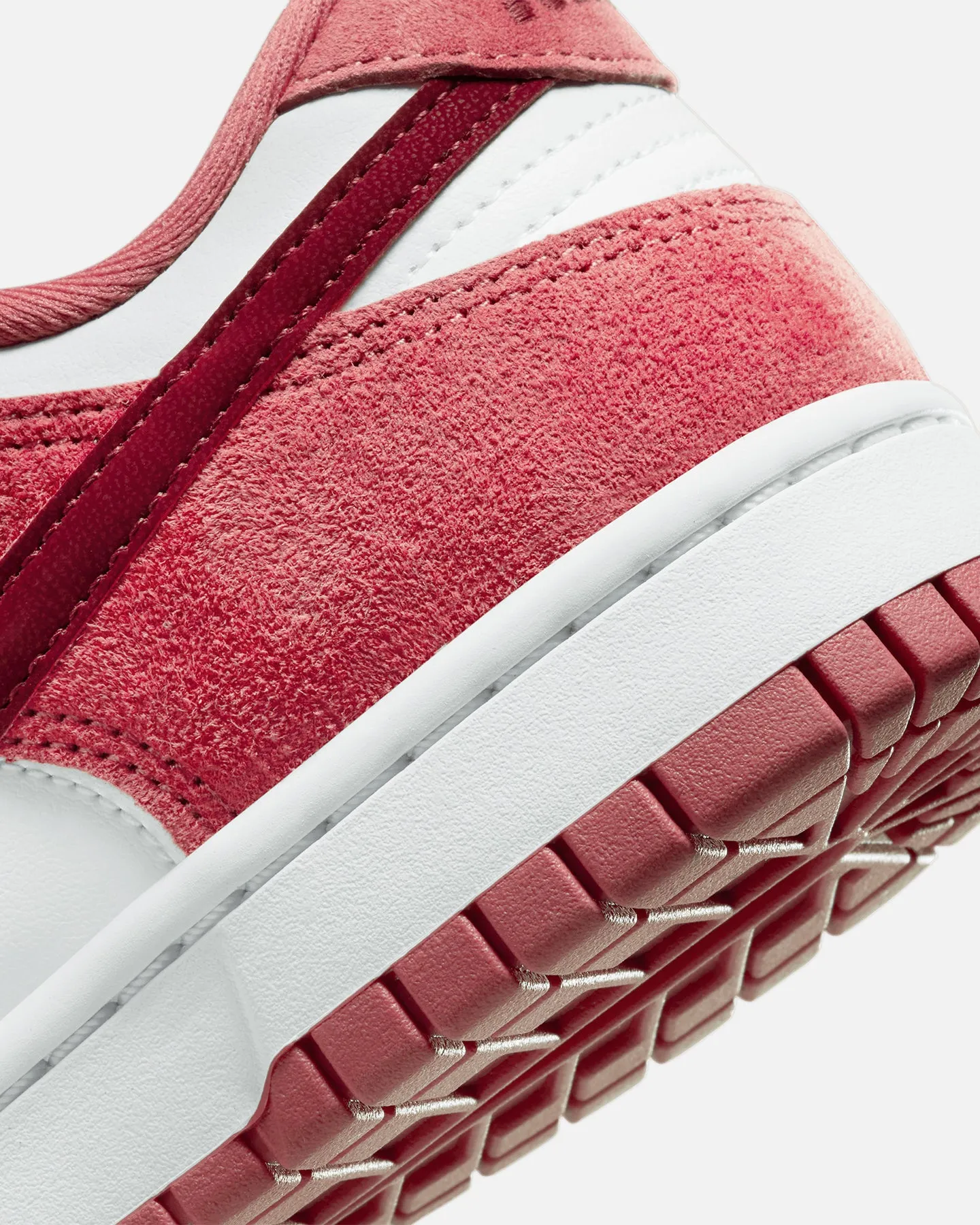 Nike Women's Dunk Low Valentine's Day White/Red