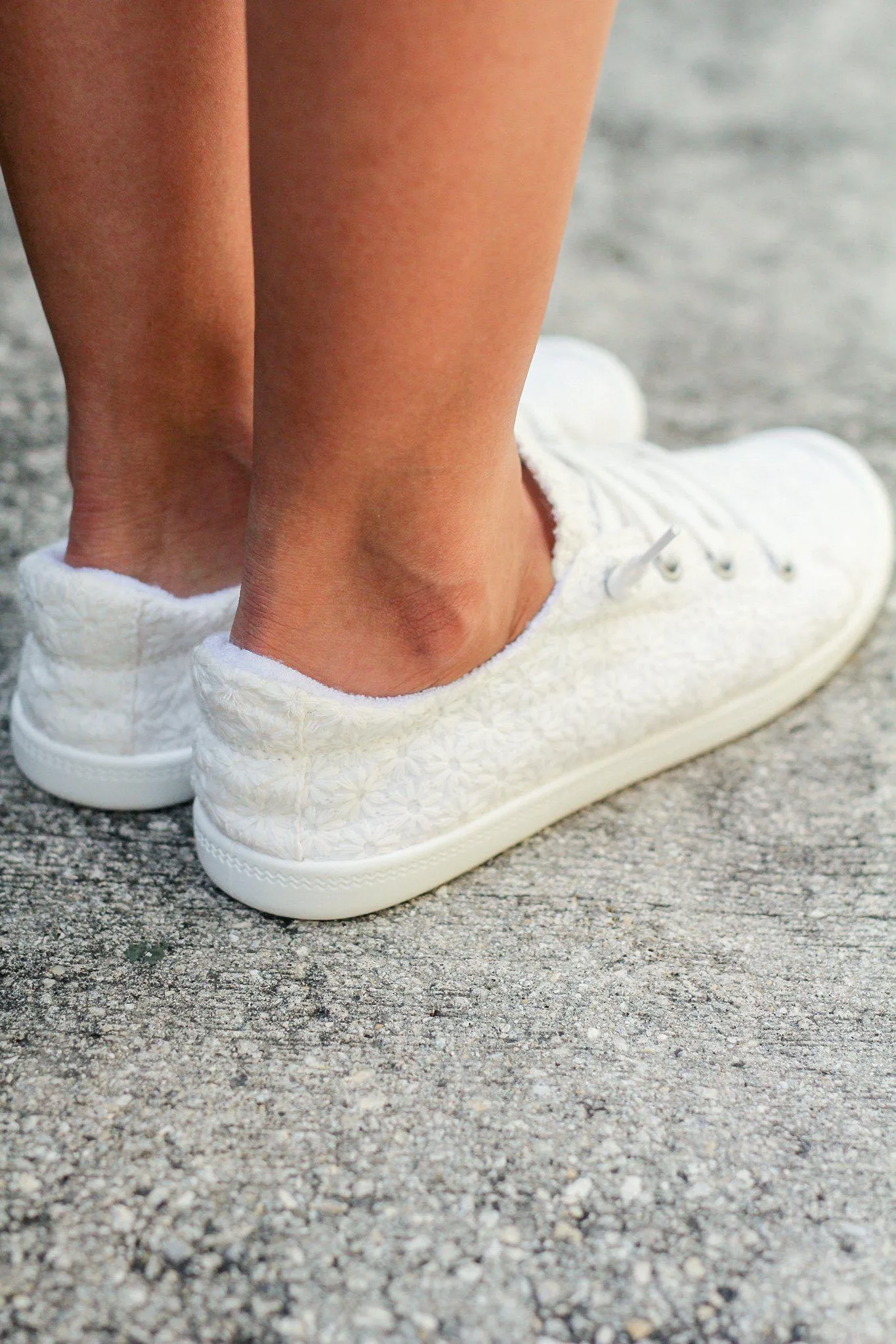 Rayfield White Sneakers