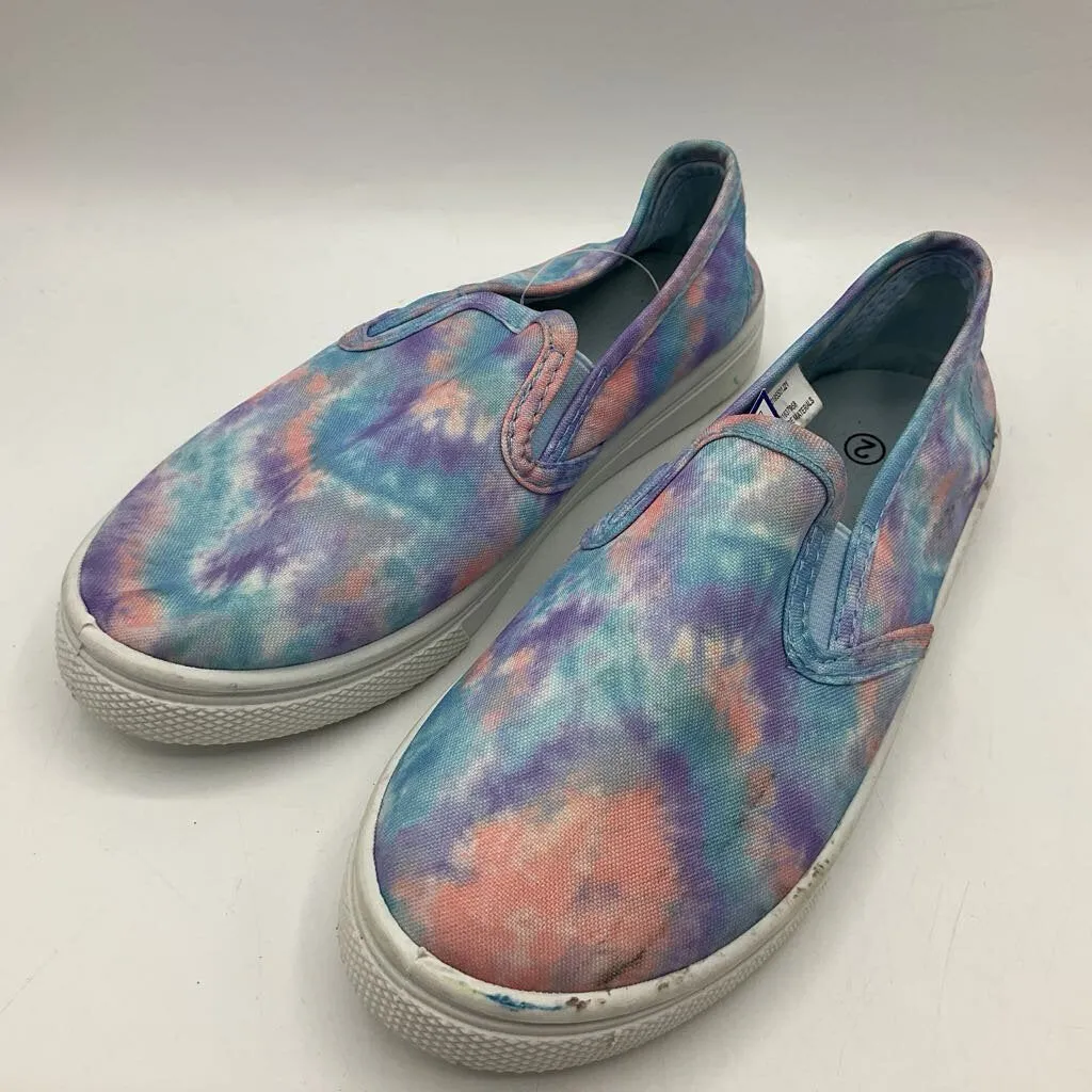 Size 2Y: Colorful Tie-Dye SLip On Sneakers