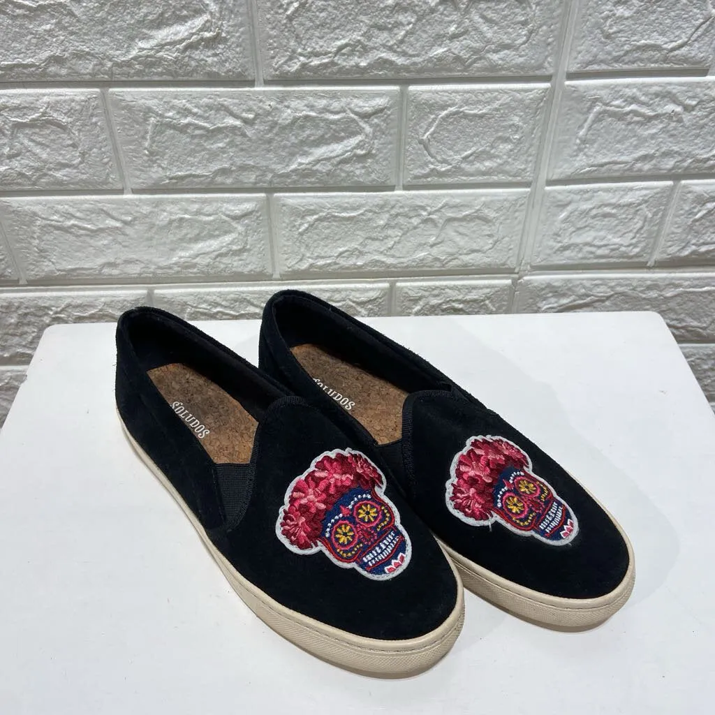 Skull Embroidered Slip On Sneakers