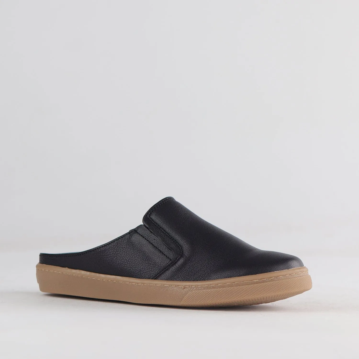 Slip-on sneakers with Removable Footbed in Black - 12797