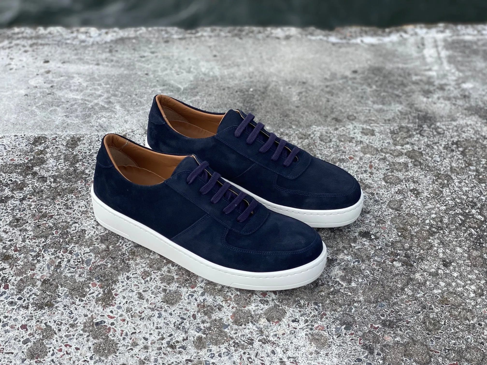 Tim suede navy