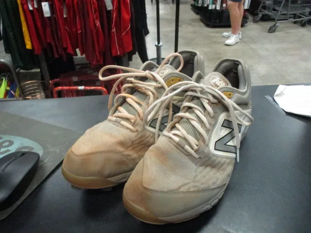 Used New Balance Metal Cleats Size 12