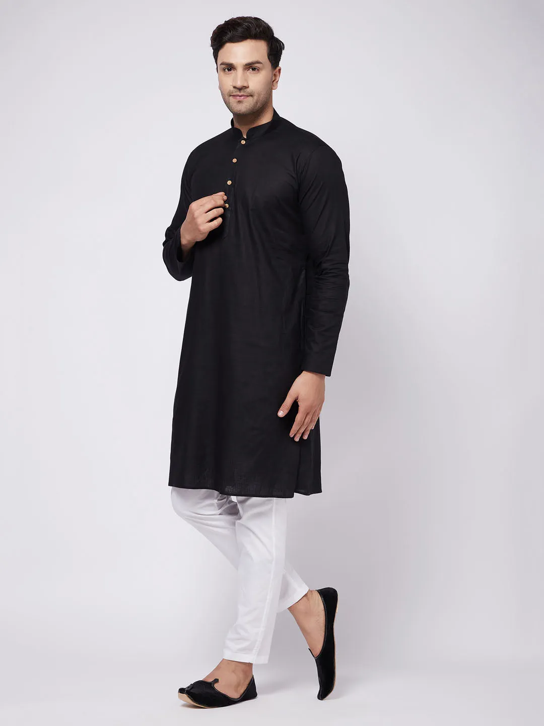 VASTRAMAY Black Cotton Kurta & White Pyjama