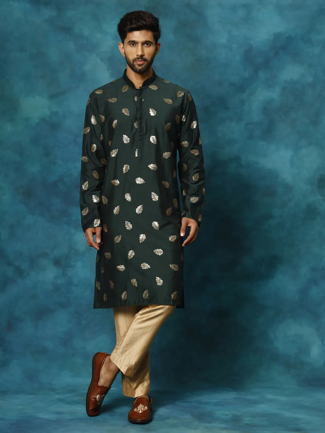 VASTRAMAY Green Leaf Kurta Pant Set