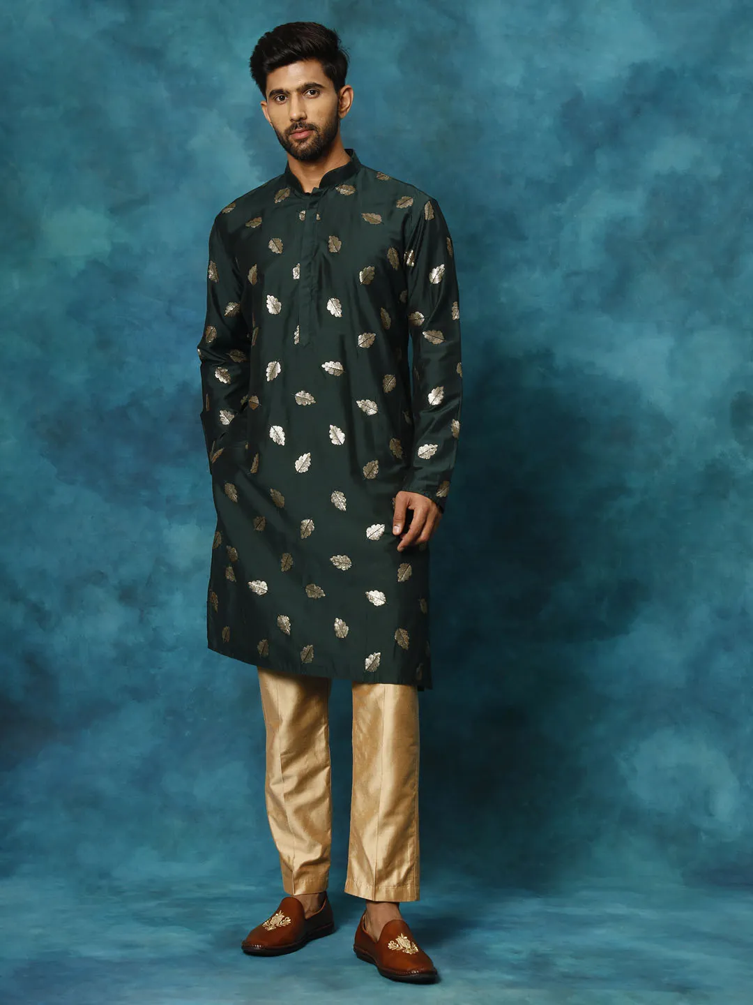 VASTRAMAY Green Leaf Kurta Pant Set