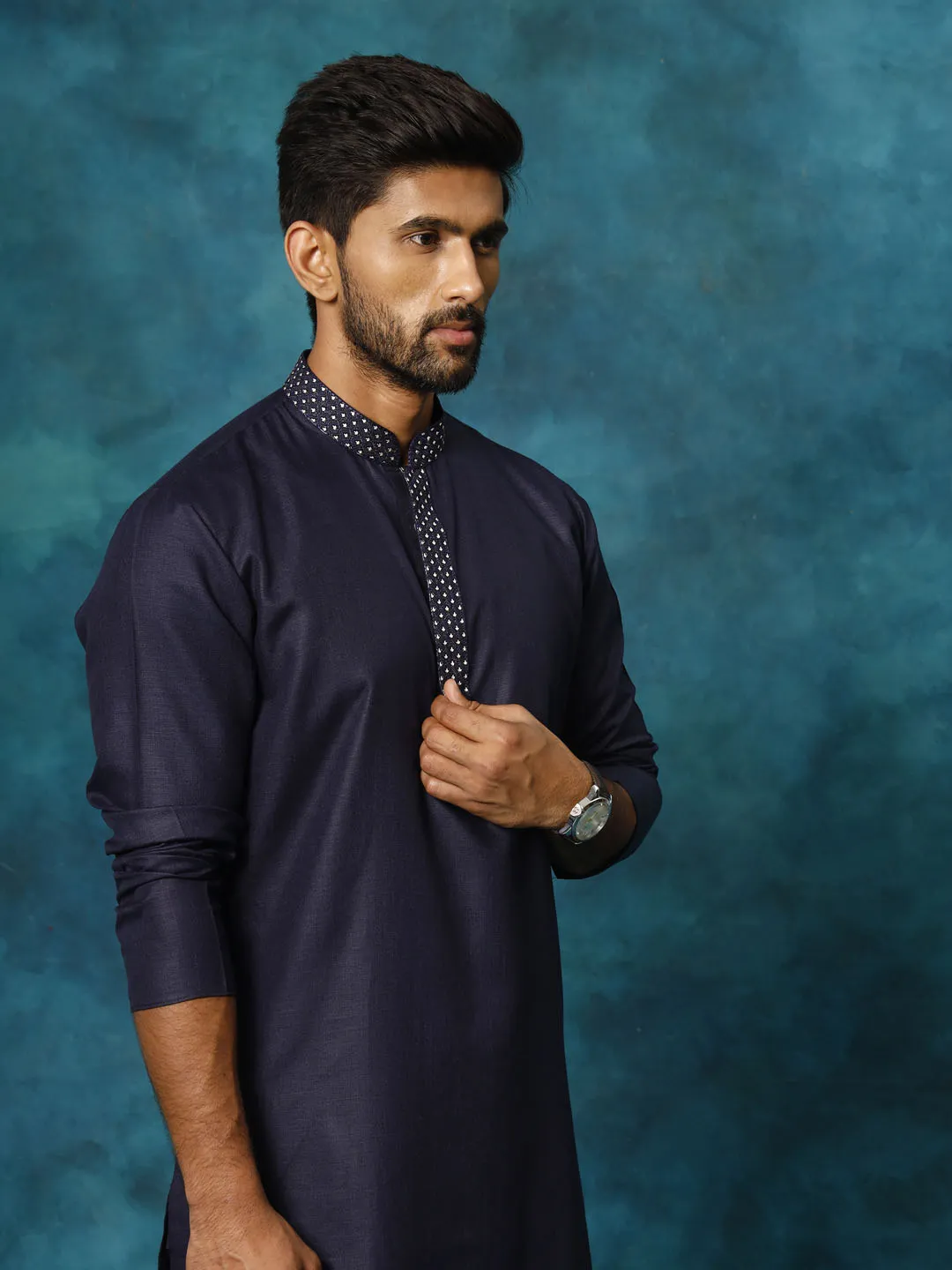 VASTRAMAY Men's Navy Blue Kurta